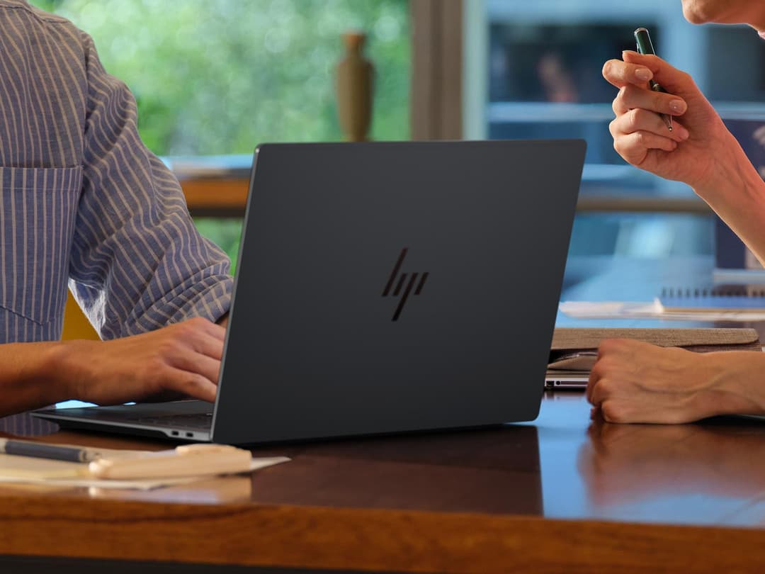 HP OmniBook Ultra 14 — odpowiedź na MacBooka z Snapdragonem i OLED-em